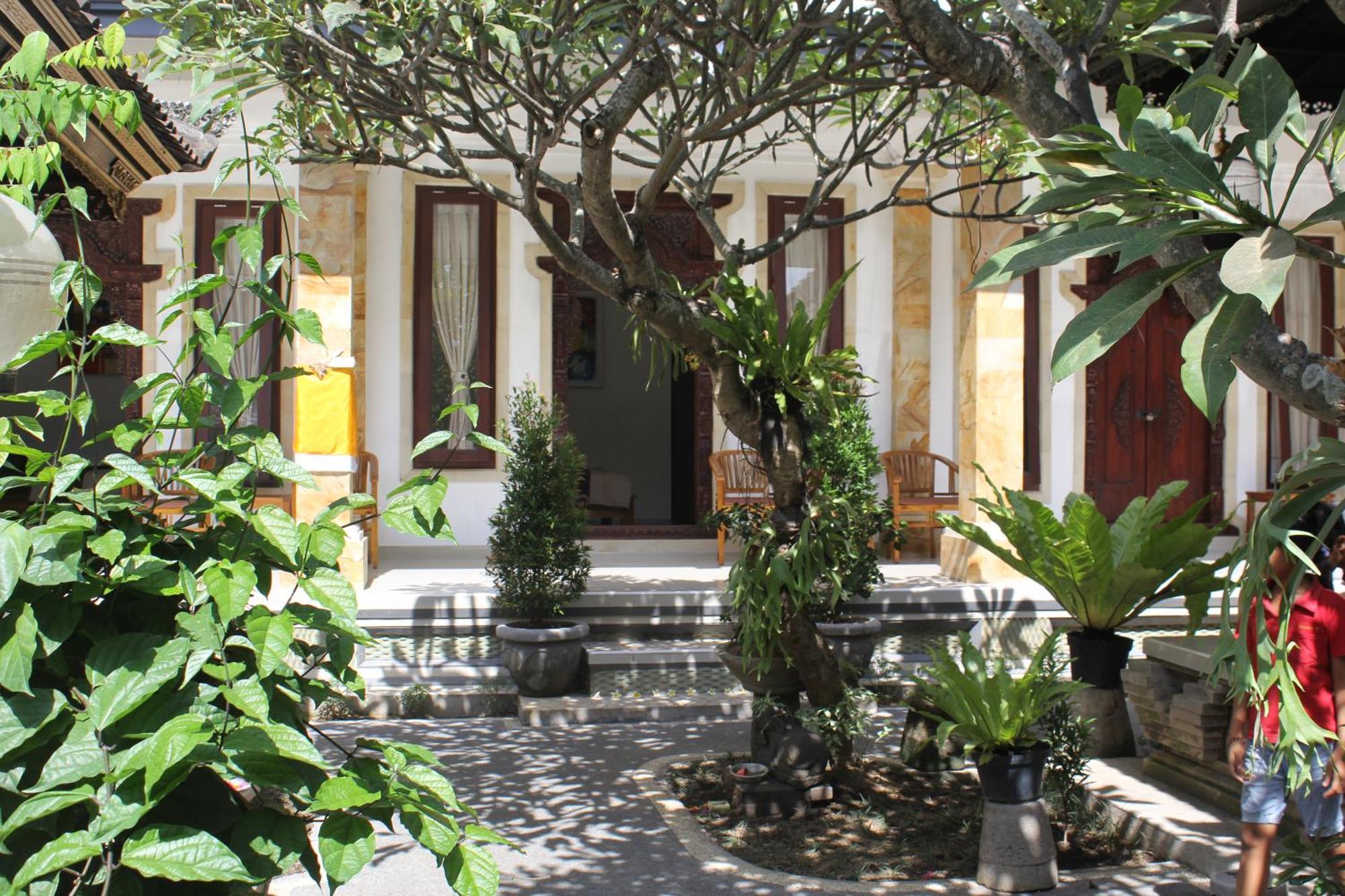 Umah Dauh Homestay RedPartner Ubud Exterior foto